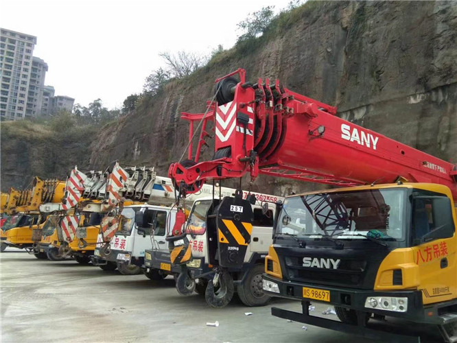 乌鲁木齐市吊车出租按什么计费？台班费、单次费、里程费怎么算？